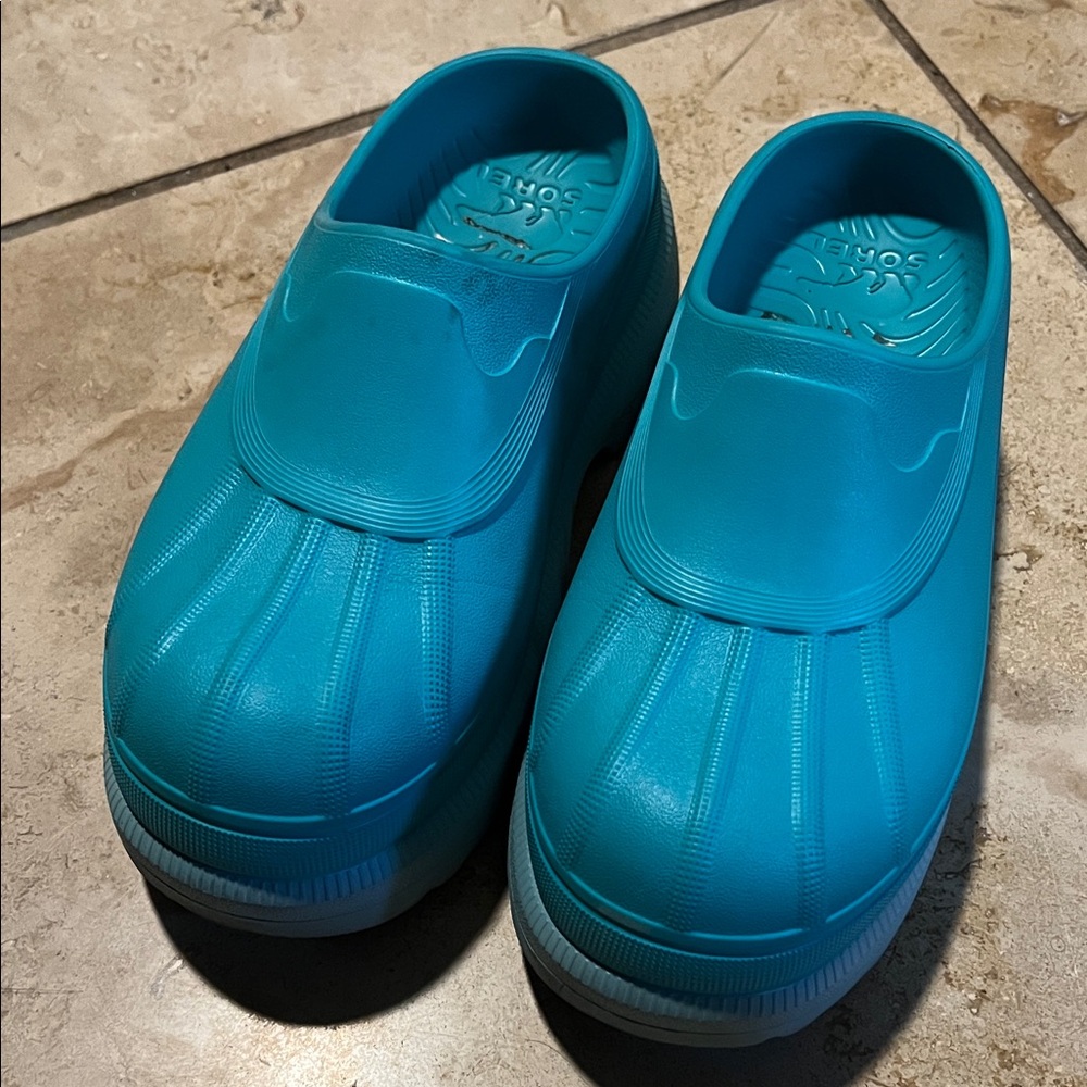 Sorel Caribou Teal Clogs Size 6